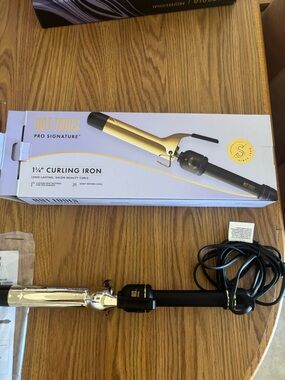 Hot Tools Pro Signature 1¼" Gold and Black Curling Iron